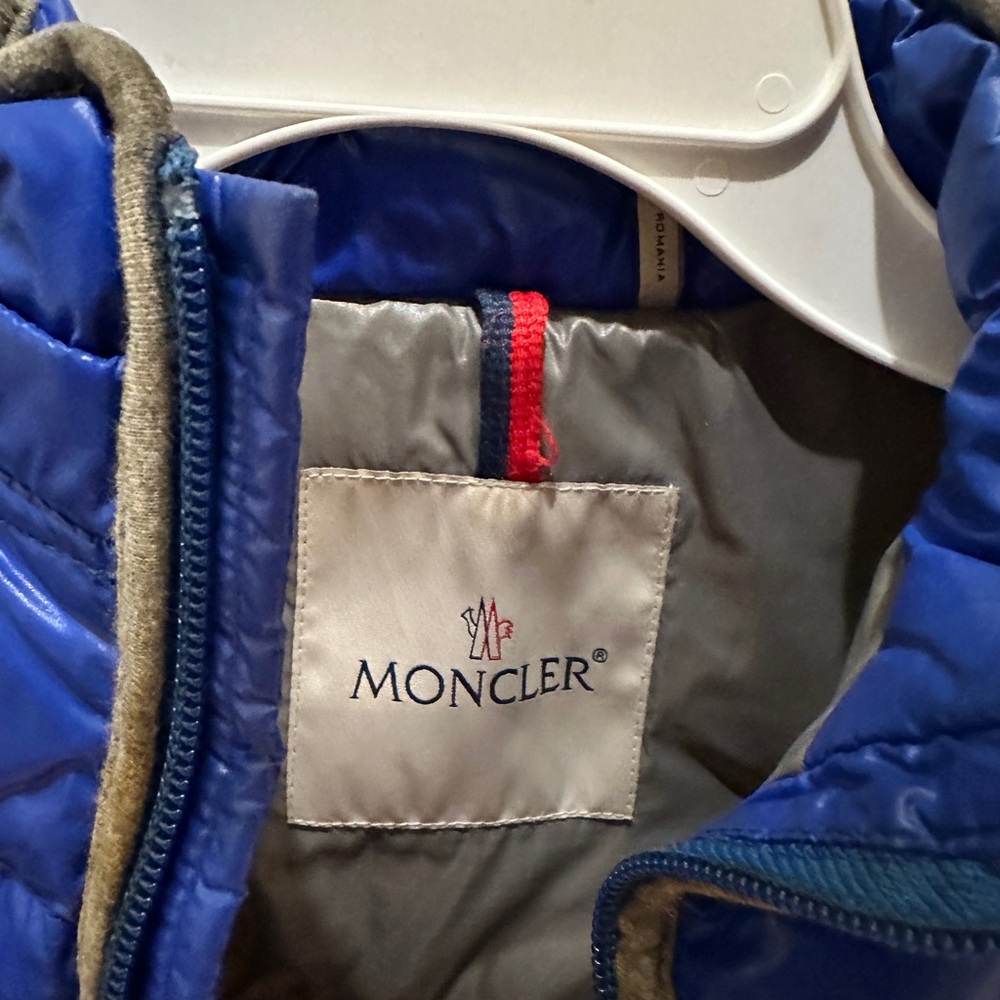 Boys Moncler Coat - Picture 2 of 3